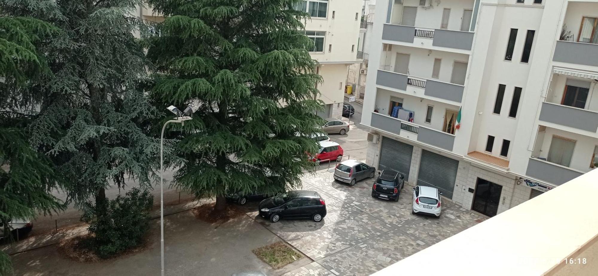 Appartamento Terrazza Bella Vista Cisternino Exterior foto